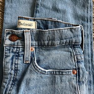Straight leg Madewell jeans in perfect condition